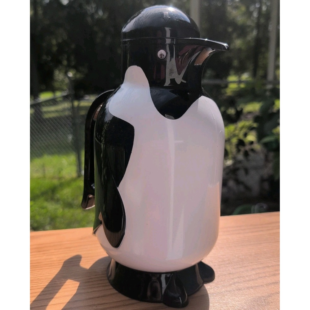 Vintage 1980 Metrokane Penguin Hot Cold Insulated Coffee Thermal Carafe Pitcher